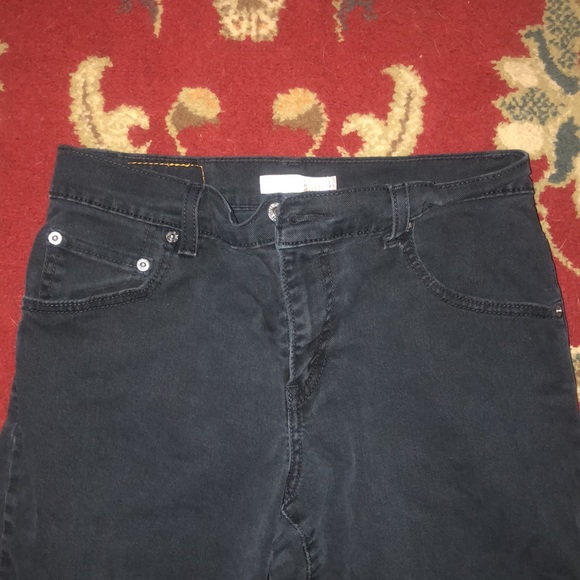 Levi’s Black Relaxed Boot Cut Women’s Jeans - Picture 2 of 6